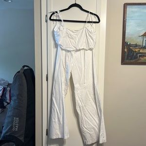 White linen pant set from revolve
